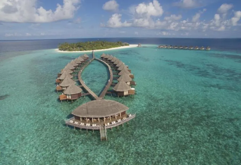 Angaga Island Resort And Spa-1